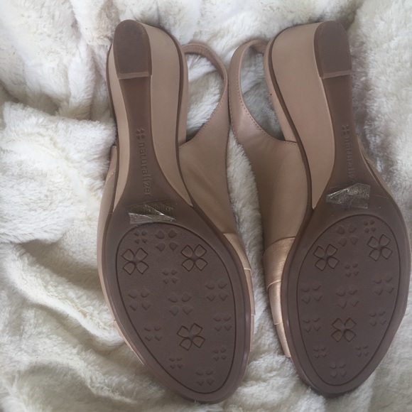 Naturalizer No5 Comfort Wedge Sandals - Picture 4 of 6